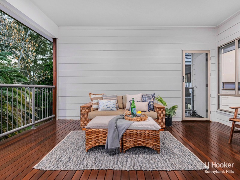 16 Canopus Street, Coorparoo QLD 4151
