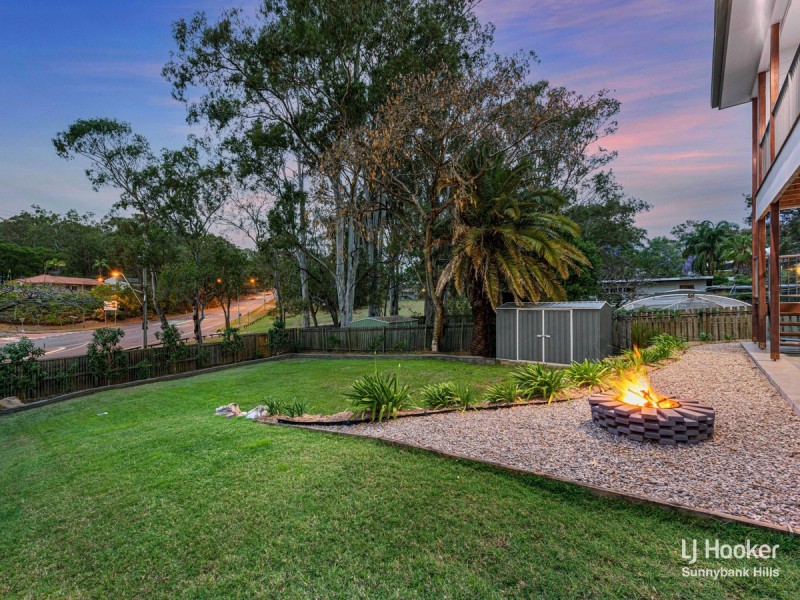 16 Canopus Street, Coorparoo QLD 4151