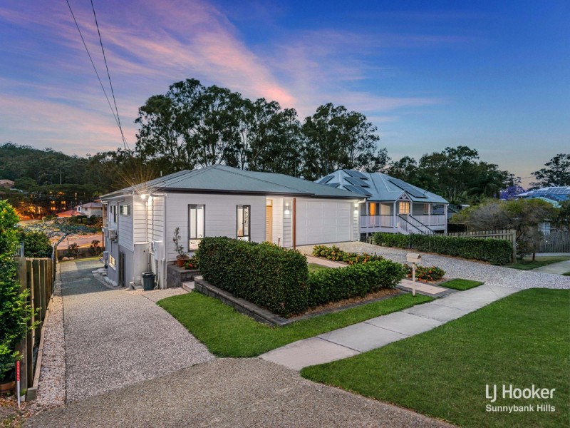 16 Canopus Street, Coorparoo QLD 4151