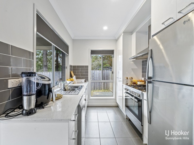 6 Sandy Close, Browns Plains QLD 4118