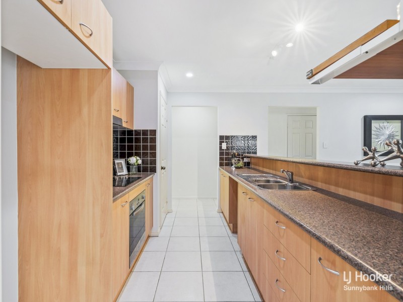 17 Hastings Close, Calamvale QLD 4116