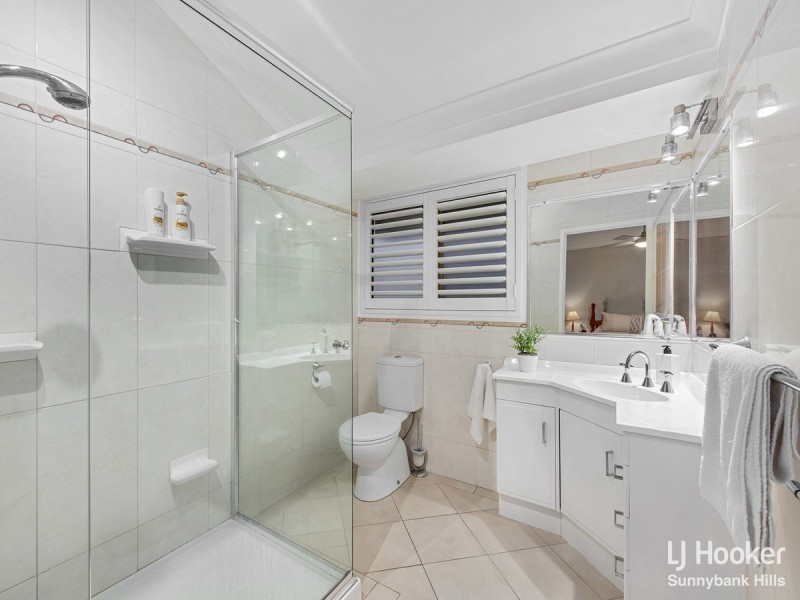 48 Greenwood Street, Wishart QLD 4122