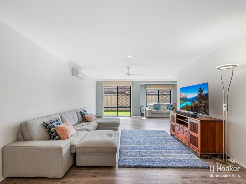 35 Mapelton Circuit, Parkinson QLD 4115