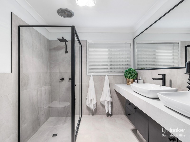 20 Hoover Court, Stretton QLD 4116