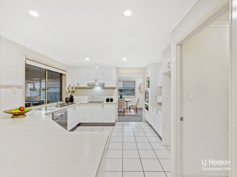 5 Eldena Place, Parkinson QLD 4115