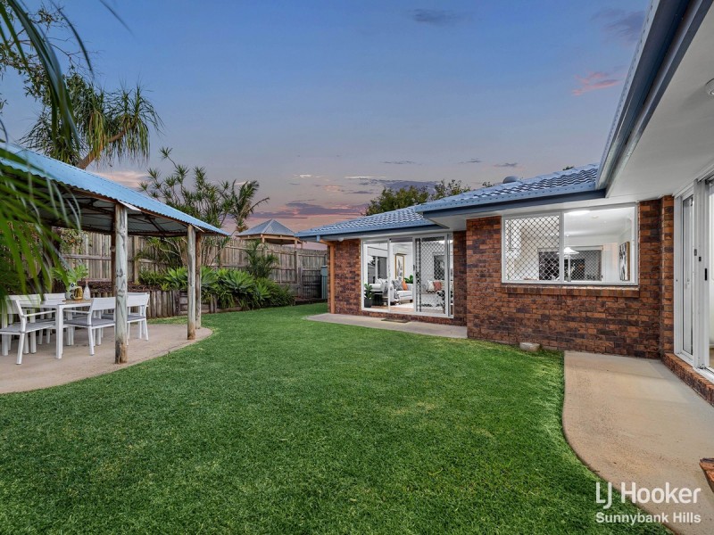 8 Gilgo Street, Wishart QLD 4122