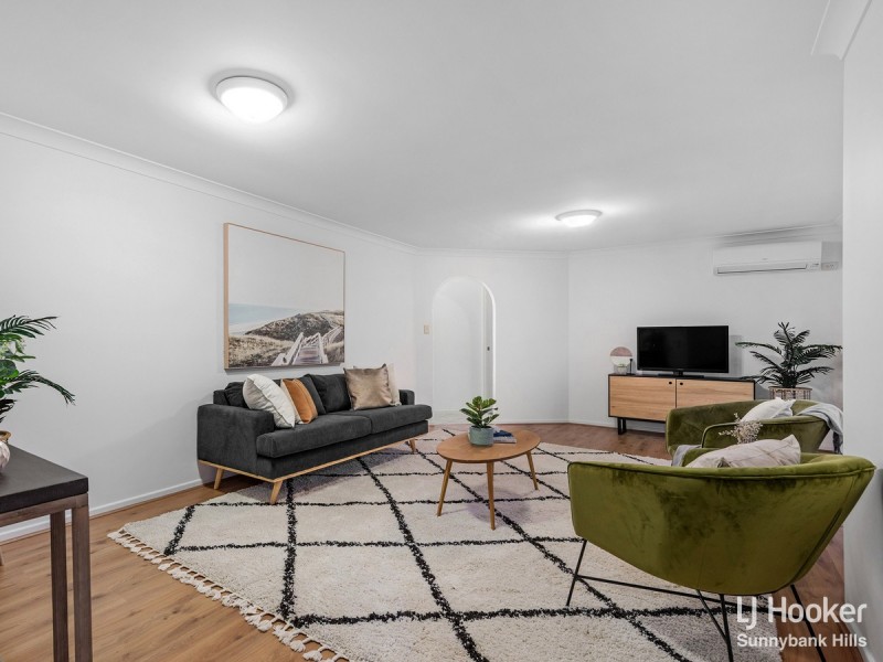 8 Gilgo Street, Wishart QLD 4122