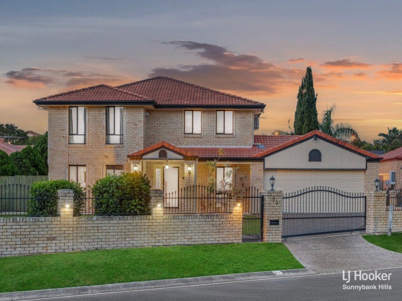 94 Daintree Drive, Parkinson QLD 4115