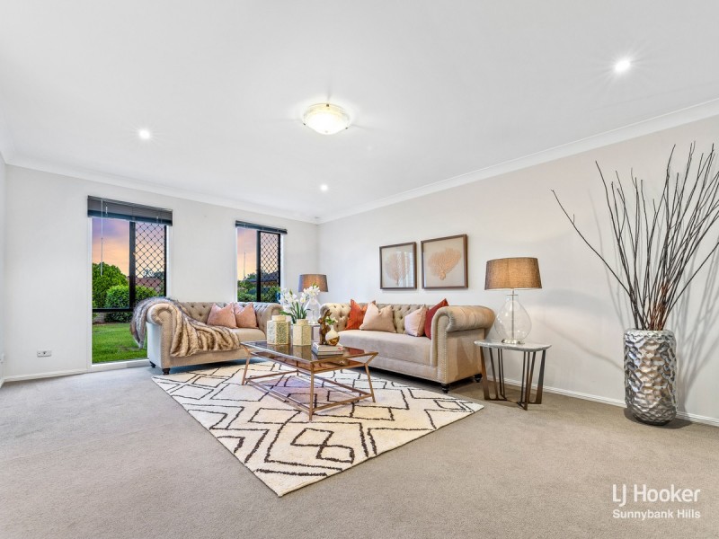 94 Daintree Drive, Parkinson QLD 4115
