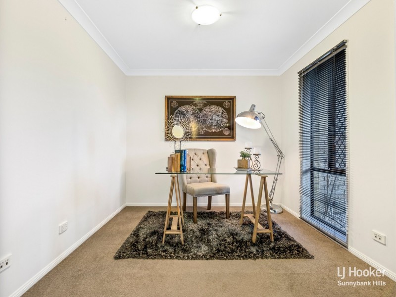 94 Daintree Drive, Parkinson QLD 4115
