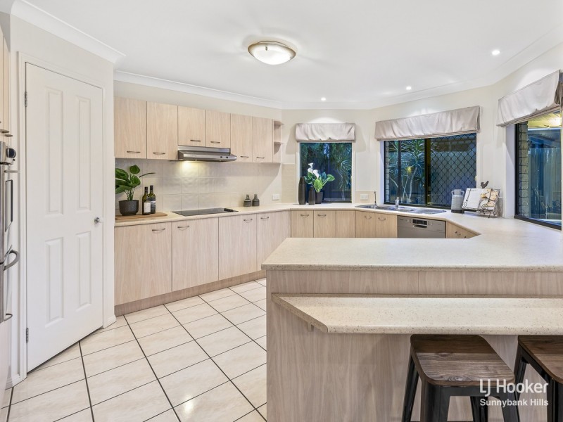 94 Daintree Drive, Parkinson QLD 4115