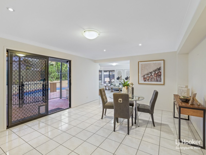 94 Daintree Drive, Parkinson QLD 4115