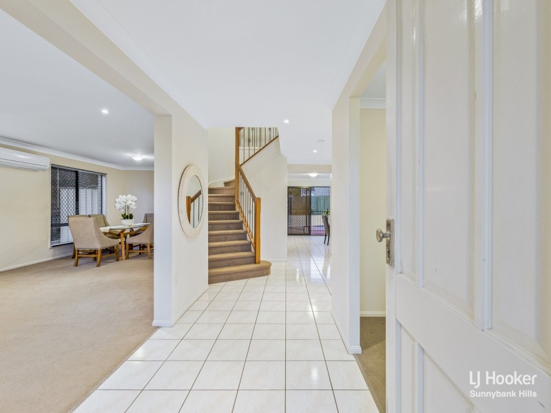 94 Daintree Drive, Parkinson QLD 4115