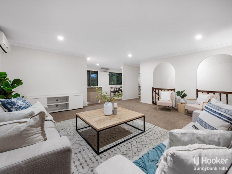 8 Sandringham Street, Mansfield QLD 4122