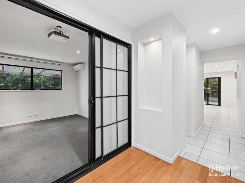 33 McDermott Parade, Rochedale QLD 4123