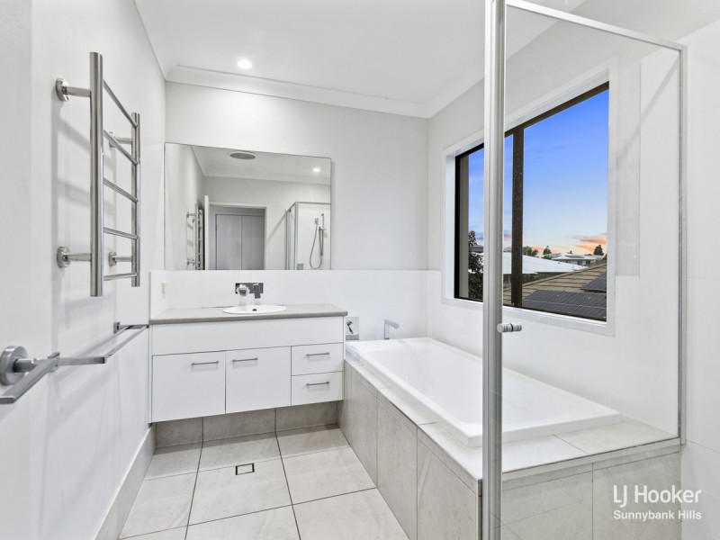 33 McDermott Parade, Rochedale QLD 4123