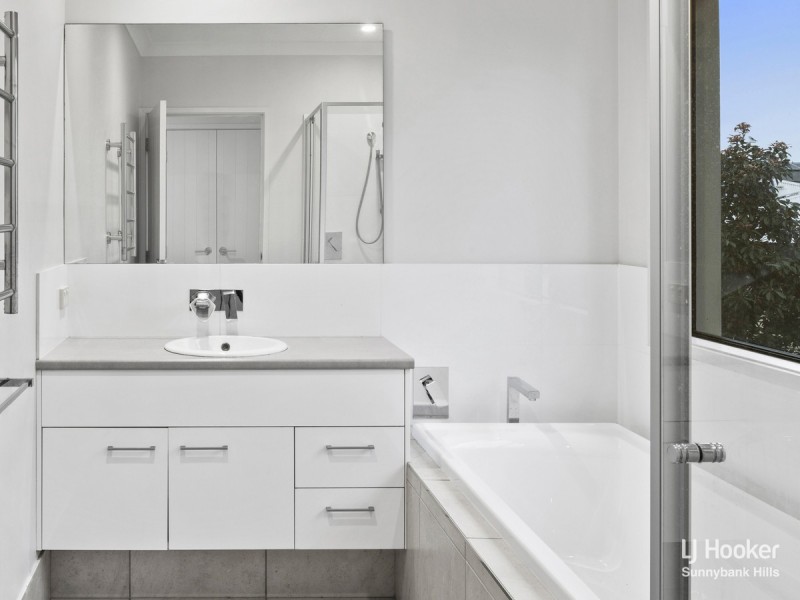 33 McDermott Parade, Rochedale QLD 4123