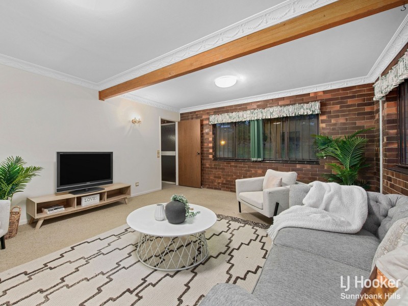 19 Bellot Street, Wishart QLD 4122