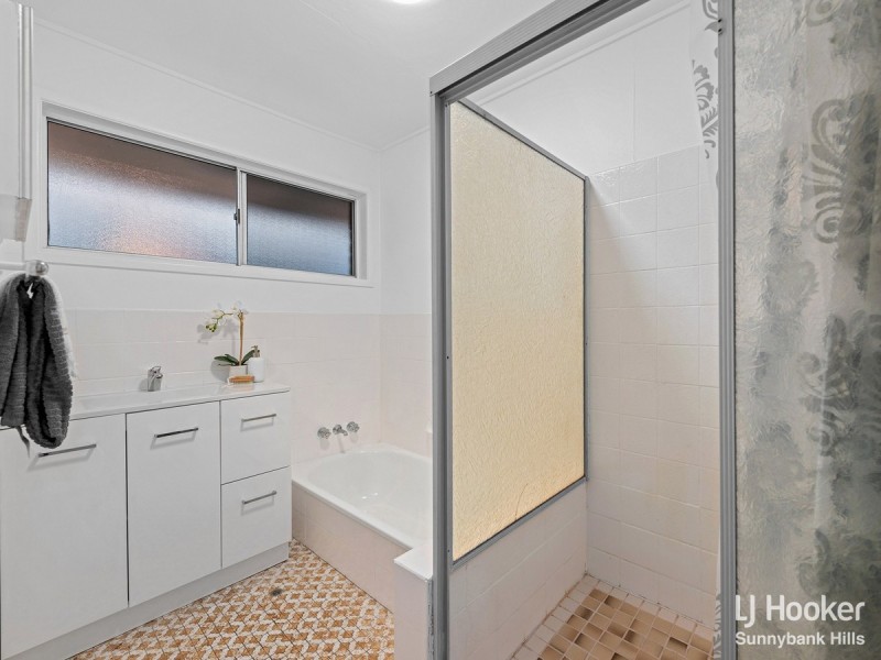 3 Geneva Street, Wishart QLD 4122