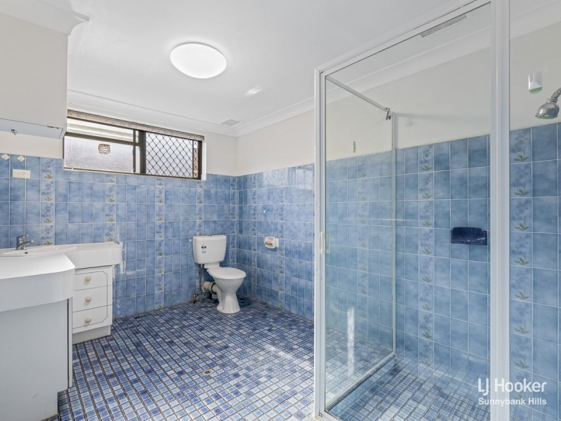 10 Cosmic Street, Robertson QLD 4109