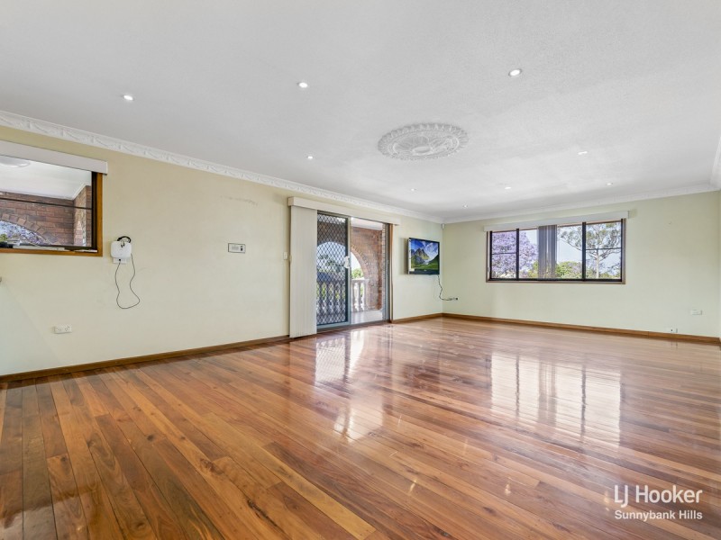 10 Cosmic Street, Robertson QLD 4109