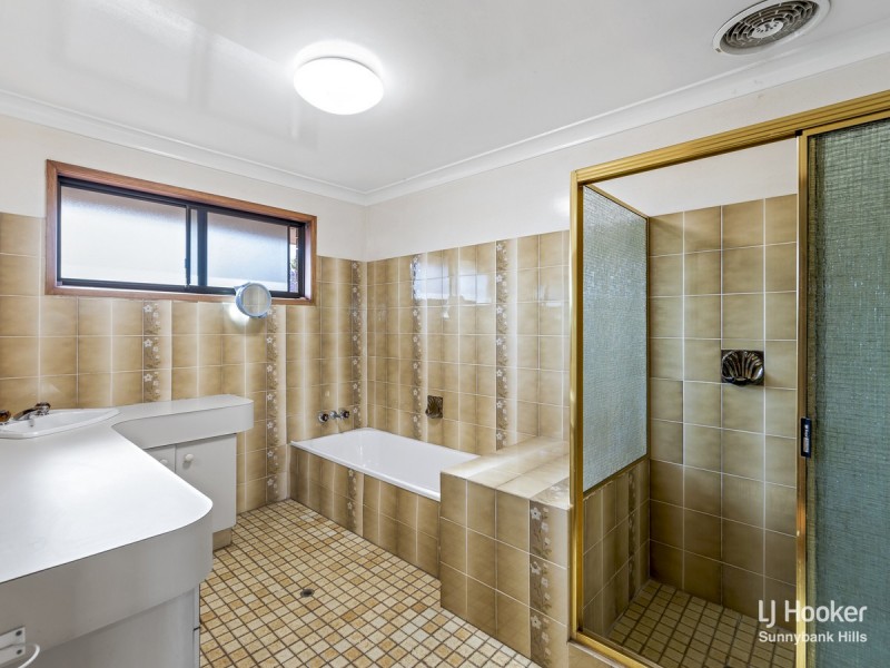 10 Cosmic Street, Robertson QLD 4109