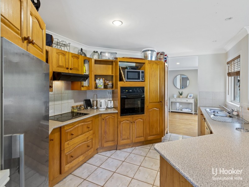 30 Tralee Place, Parkinson QLD 4115