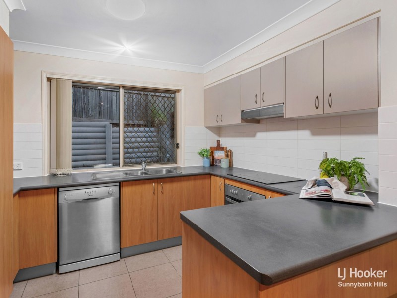 61/18 Mornington Court, Calamvale QLD 4116