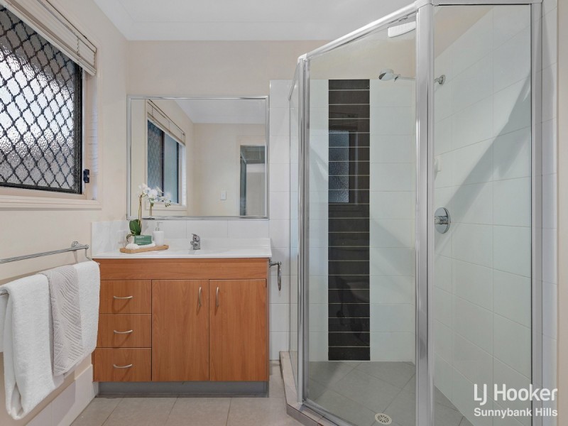 61/18 Mornington Court, Calamvale QLD 4116