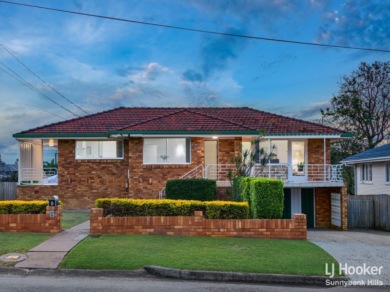 9 Taroom Street, Wishart QLD 4122