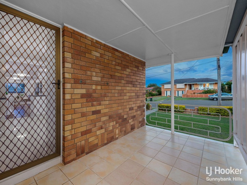 9 Taroom Street, Wishart QLD 4122