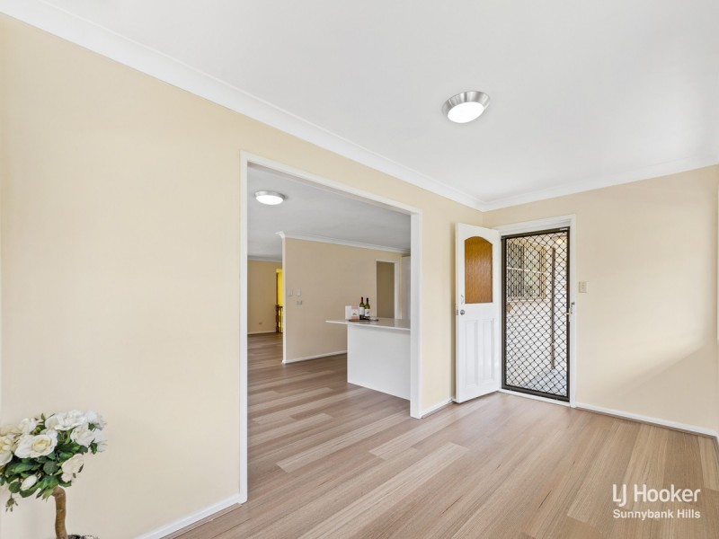 16 Fernshaw Street, Macgregor QLD 4109