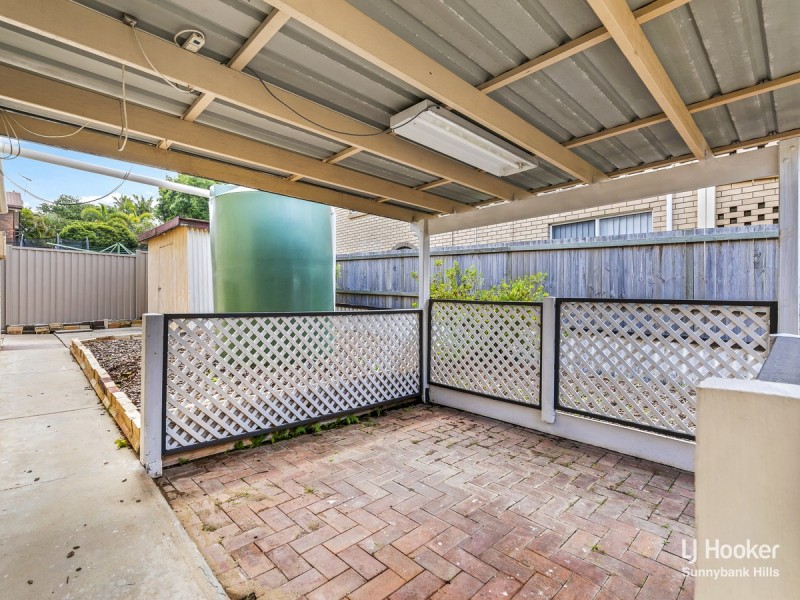 16 Fernshaw Street, Macgregor QLD 4109