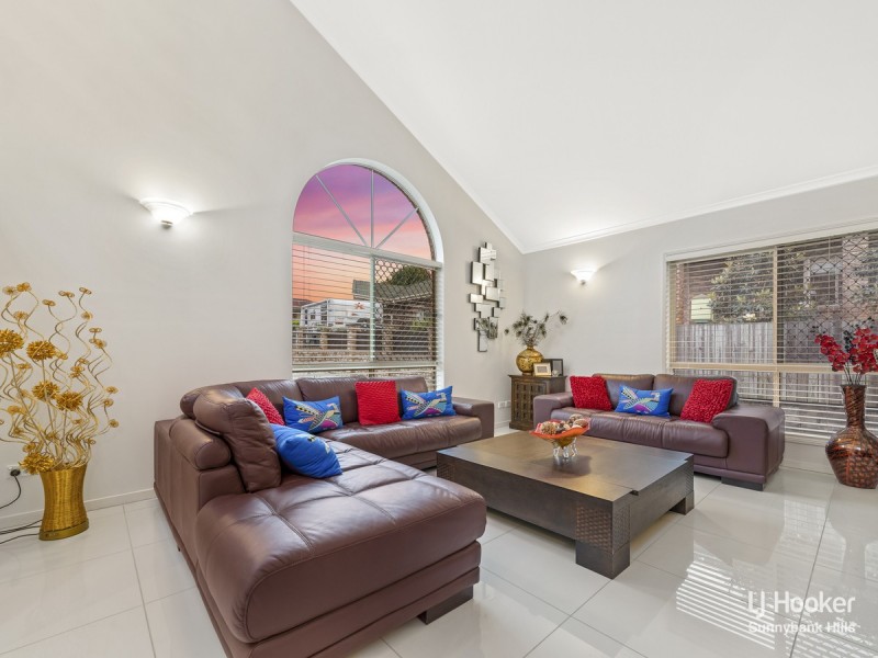 11 Lugano Close, Parkinson QLD 4115