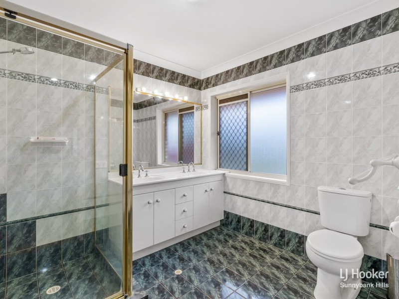11 Lugano Close, Parkinson QLD 4115