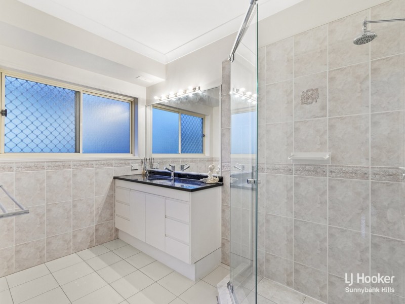 11 Lugano Close, Parkinson QLD 4115