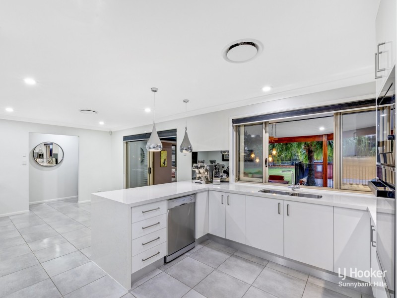 12 Gulubia Place, Calamvale QLD 4116