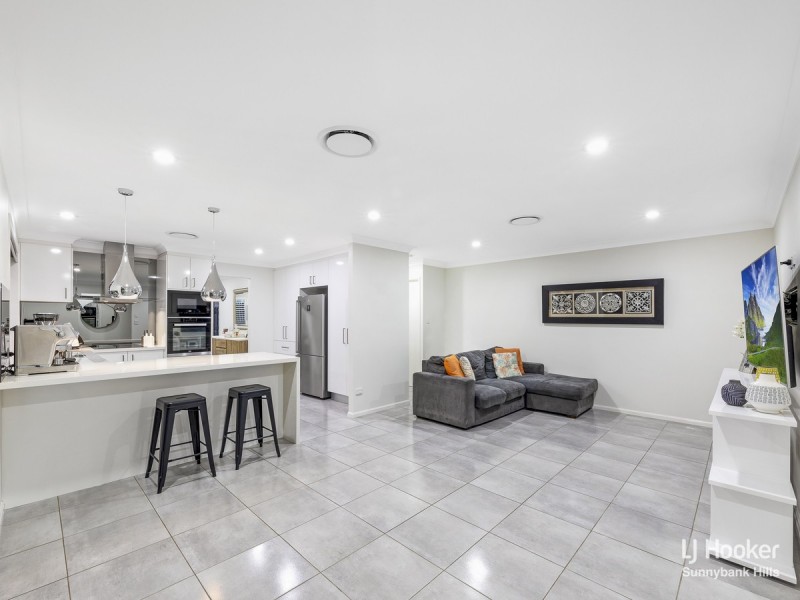 12 Gulubia Place, Calamvale QLD 4116