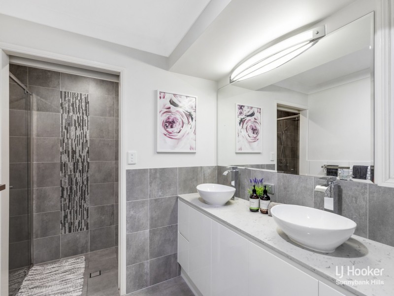 12 Gulubia Place, Calamvale QLD 4116