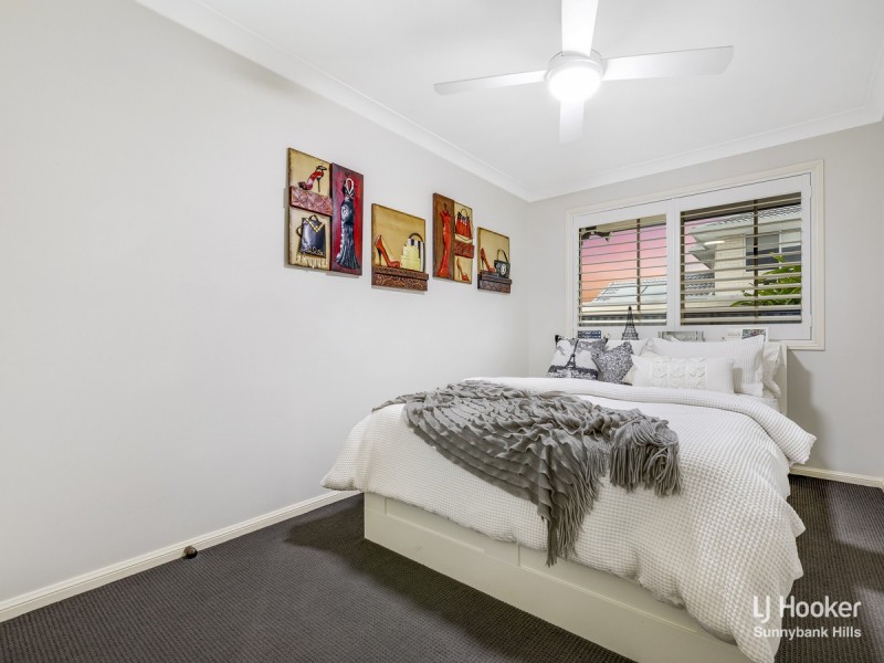 12 Gulubia Place, Calamvale QLD 4116