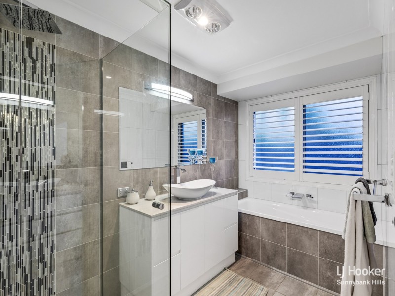 12 Gulubia Place, Calamvale QLD 4116