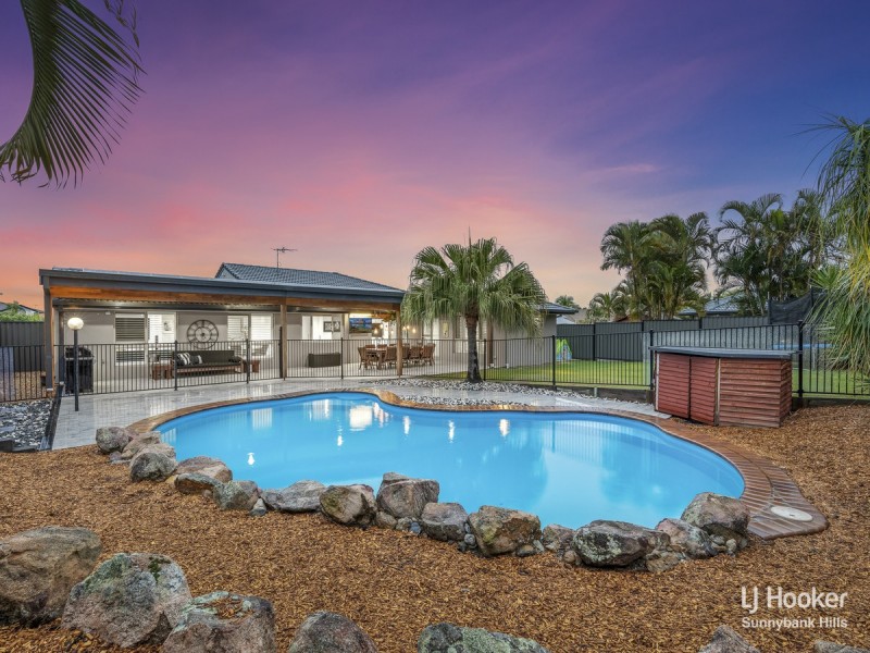 12 Gulubia Place, Calamvale QLD 4116