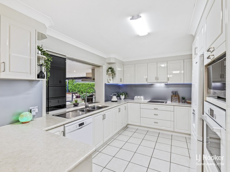 8 Monford Place, Calamvale QLD 4116