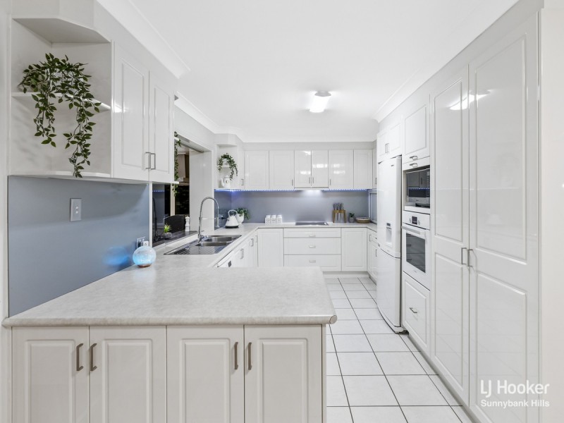 8 Monford Place, Calamvale QLD 4116