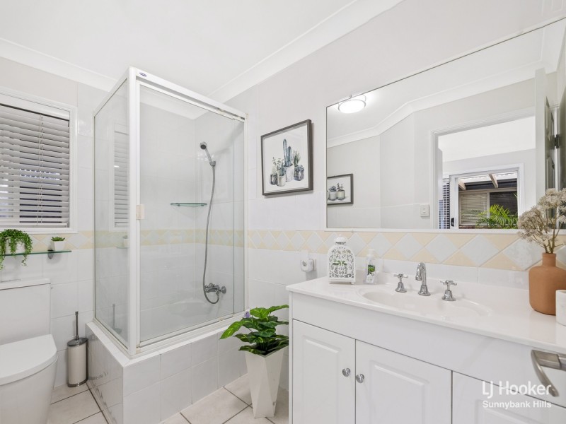 8 Monford Place, Calamvale QLD 4116