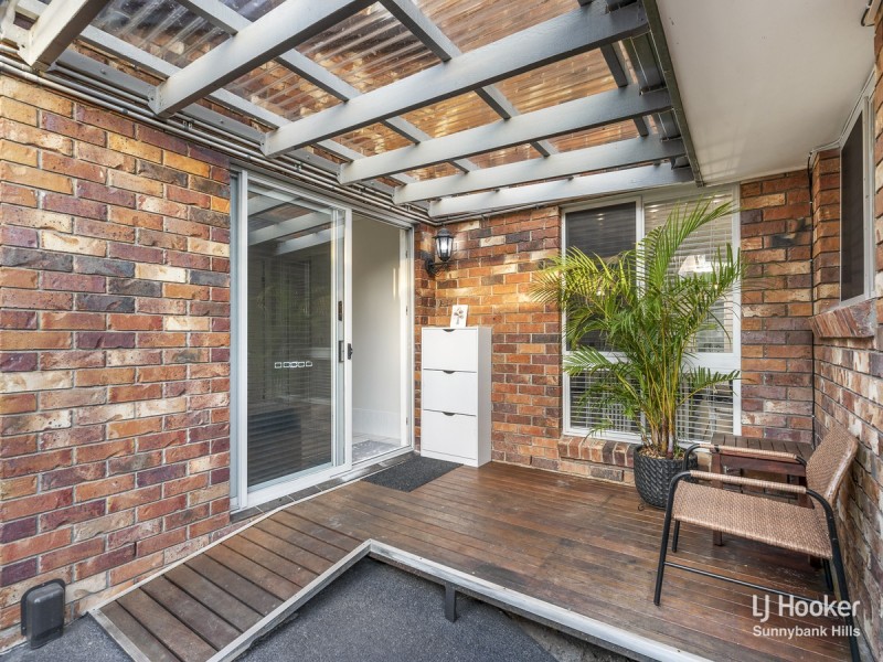 8 Monford Place, Calamvale QLD 4116