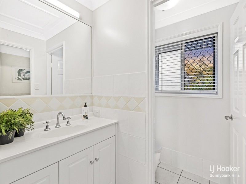 8 Monford Place, Calamvale QLD 4116