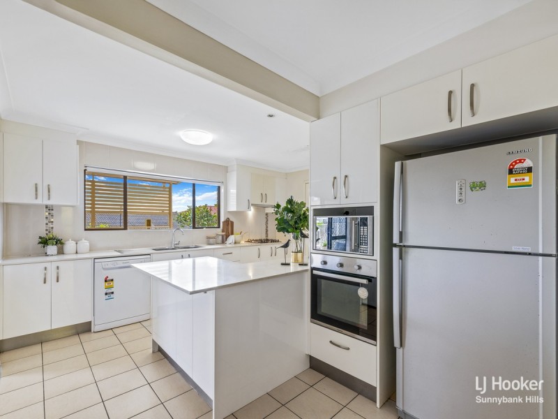 23 Warrington Street, Robertson QLD 4109