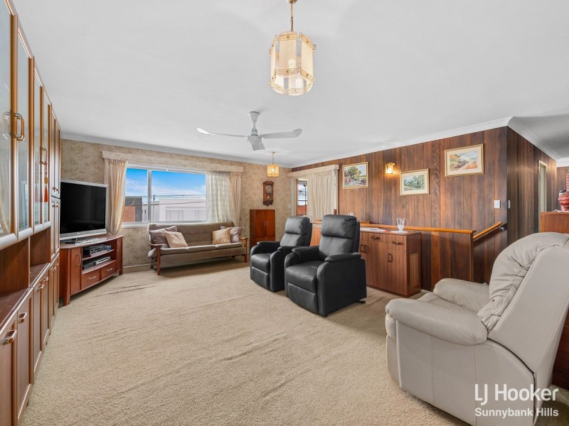 27 Auckland Street, Wishart QLD 4122