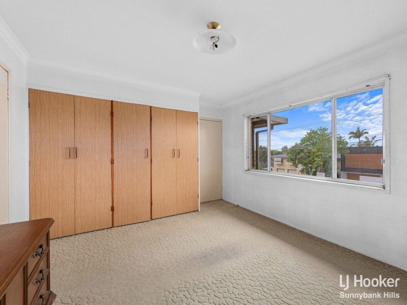 27 Auckland Street, Wishart QLD 4122